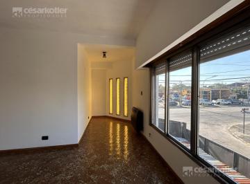 Departamento · 70m² · 4 Ambientes · Departamento en Alquiler Avda. Eva Perón 1799