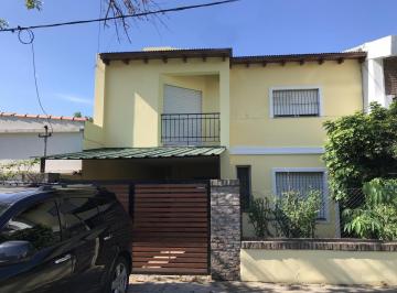 Casa · 180m² · 6 Ambientes · 1 Cochera · Ascot 664 Entre French y Jj Paso Alquiler Casa Fisherton