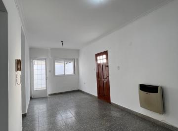 PH de 4 ambientes, La Plata · Alquilo PH en 15 y 61 Sin Expensas.
