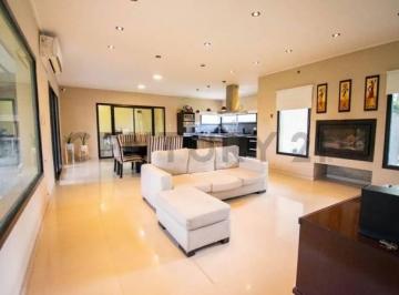 Casa · 200m² · 5 Ambientes · 2 Cocheras · Excelente Casa en Venta 138 y 514 Hernandez
