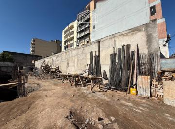 Terreno · 218m² · Terreno en Venta Maipu 400