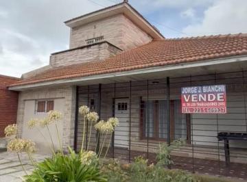 Casa de 5 ambientes, Mar del Plata · Chalet en Punta Mogotes