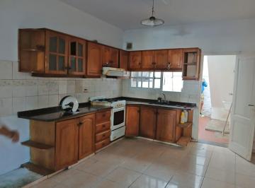 Casa · 120m² · 3 Ambientes · 1 Cochera · Venta Casa 2 Dorm. - Echesortu