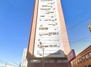 Departamento · 78m² · 3 Ambientes · 1 Cochera · Depto en Alquiler en Bs As Al 200