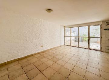 Casa · 83m² · 4 Ambientes · 1 Cochera · Casa en Ludueña