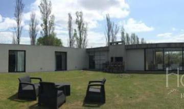 Casa · 220m² · 3 Ambientes · 2 Cocheras · Casa - Buenos Aires Golf