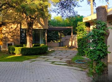 Casa en Alquiler de 12 ambientes Villa Belgrano · Inmobiliaria - Excelente Ubicacion y Seguridad, Triplex en Condominio Cerrado