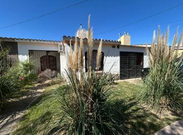Casa · 125m² · 5 Ambientes · 2 Cocheras · Casa en Venta Barrio San Fernando Sobre Belardinelli