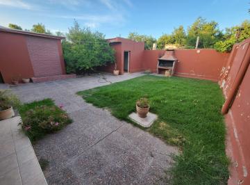 Casa de 4 ambientes, Villa Nueva · Se Vende Casa en Calle Esquiu, B° Santa Ana, Guaymallén.