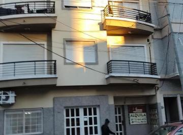 Departamento · 40m² · 2 Ambientes · Departamento en Torre con Balcon Al Frente