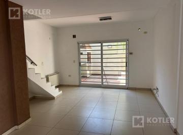 PH · 3 Ambientes · 1 Cochera · Excelente Dúplex 3 Amb C/patio y Entrada de Auto