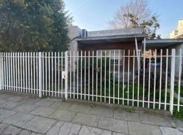 Casa de 4 ambientes, Hurlingham · Venta – Casa de 4 Ambientes Amplios y Luminosos