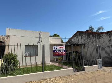 Casa · 80m² · 3 Ambientes · 2 Cocheras · Casa en Venta Dos Dorm. Gran Lote