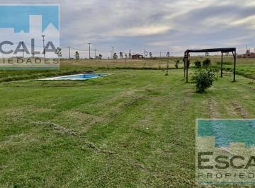 Terreno · 926m² · Terreno con Pileta en Venta Solares Sur - Oliveros