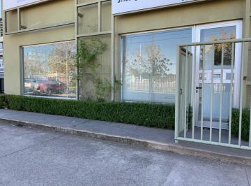 Local comercial , Pilar · Excelente Local Planta Baja 52 m - Unico con Doble Entrada