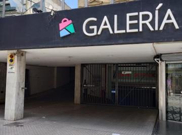 Garage · Cochera en Alquiler en Maipu 824/84
