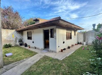 Departamento · 50m² · 2 Ambientes · 1 Cochera · Casa 2 Ambientes con Taller Al Frente.