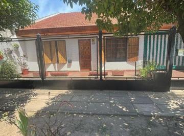 RAL-RAL-227_2 · Casa 3 Ambientes. | Lacarra Al 2200