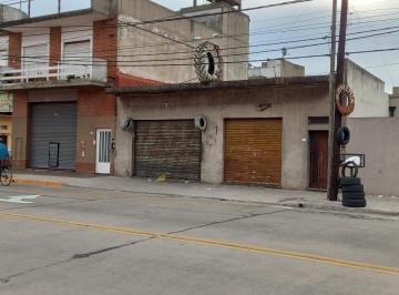 Local comercial , Avellaneda · Local Sobre Av Fabián Onsari, Multiples Posibilidades.