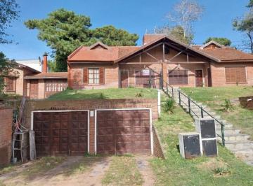 PH de 30 ambientes, Villa Gesell · Duplex Villa Gesell, 3 Amb. con Garaje