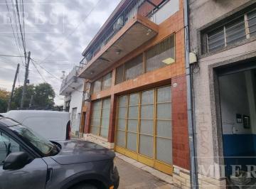 Depósito · 116m² · 3 Ambientes · Local con PH en Venta en Pelliza 4600, Munro
