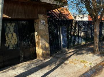 Casa de 6 ambientes, Lanús · Casa P/ 2 Familias