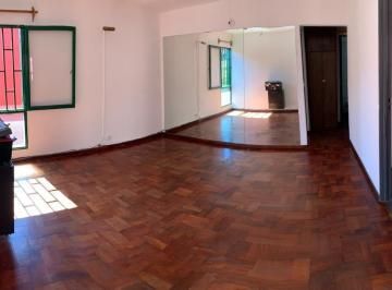 Departamento · 72m² · 4 Ambientes · Departamento en Venta de 2 Dorm. en B° Jardin