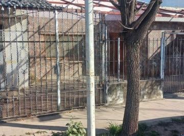 Casa · 150m² · 3 Ambientes · 1 Cochera · Venta Casa Marques de Sobremonte 3 Dorm Patio