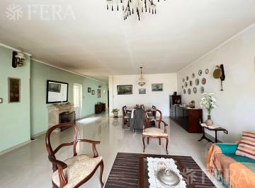 Casa · 133m² · 3 Ambientes · 1 Cochera · Venta de Casa 3 Ambientes con Cochera en Wilde