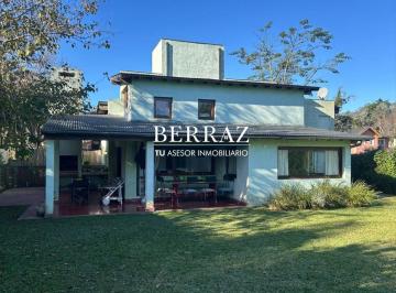 Casa · 210m² · 4 Ambientes · 1 Cochera · Casa Venta 4 Ambientes en La Barra Village Escobar Lote de 800 m²