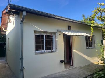 FRENTE · PH Tipo Casa Al Fondo,3 Amb, con Jardin, Lav. Lamadrid Al 1400