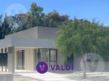 Casa · 155m² · 5 Ambientes · 2 Cocheras · Casa en Venta con Renta - Barrio Santa Juana, Canning