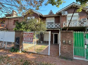 Casa de 3 ambientes, San Miguel · Duplex Cerca de La Estación Lemos