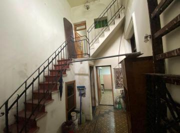 Casa · 116m² · 4 Ambientes · 1 Cochera · Oportunidad! Casa Para Vivienda o Para Desarrollo!