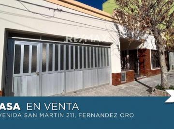 Casa · 253m² · 4 Ambientes · 2 Cocheras · Casa en Venta 3 Dorm. | Fernandez Oro