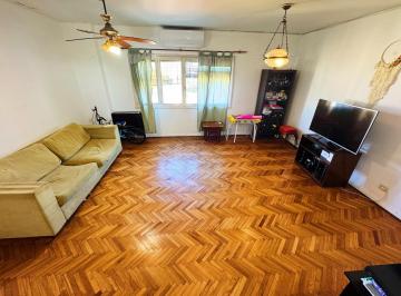 Departamento · 75m² · 4 Ambientes · 1 Cochera · Departamento Cuatro Ambientes en Venta con Cochera