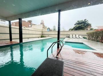 Departamento · 140m² · 4 Ambientes · 1 Cochera · Departamento en Alquiler de 4 Ambientes con Cochera y Pileta