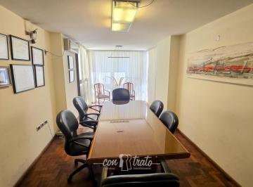 Oficina comercial · 120m² · 8 Ambientes · 1 Cochera · Oficina 120 m² Frente del Patio Olmos! 6 Box Individ. 2 Oficinas Exclusivas y 1 Sala de Reunión