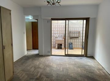 Departamento de 1 ambiente, Almagro · Departamento en Alquiler Monoambiente con Patio 35 Ms Av Independencia Al 3500