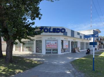 Local comercial · 150m² · Local en Alberti Ubicado en La Esquina