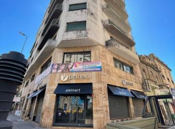 Departamento · 123m² · 8 Ambientes · Depto Semi Piso de 127 m 3 D, 2 B,2 Balcones Av Colon y Rivera Indarte