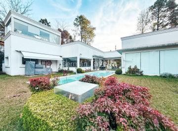 TAV-TAV-7000_2 · Venta Casa 4 Ambientes en Parque Leloir Apto Crédito!