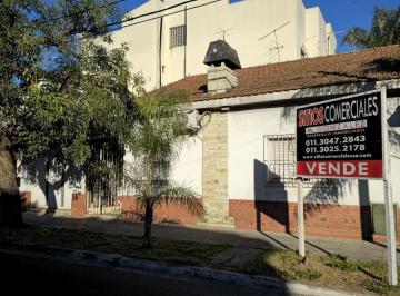 Casa · 136m² · 3 Ambientes · 1 Cochera · Casa - Ramos Mejia