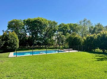 Casa de 5 ambientes, Tigre · Casa en Alquiler Amueblada en Castores