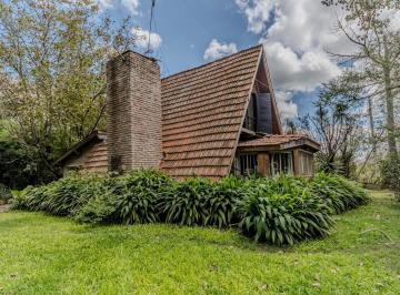Casa · 126m² · 4 Ambientes · Venta Casa Quinta 4 Amb con Pileta en Rodriguez Acceso Oeste