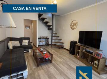 Casa · 172m² · 5 Ambientes · 1 Cochera · Casa en Venta - Florencio Sanchez 1500