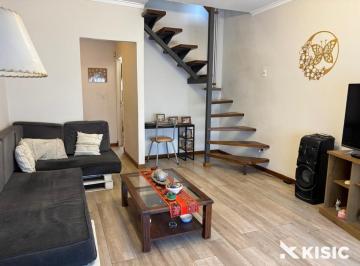 Casa · 172m² · 5 Ambientes · 1 Cochera · Casa en Venta - Florencio Sanchez 1500