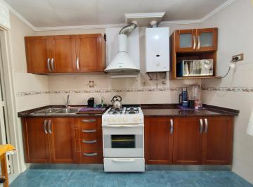 Departamento · 64m² · 3 Ambientes · Montevideo Al 1600 Dos Dorm. con Balcón Al Frente.