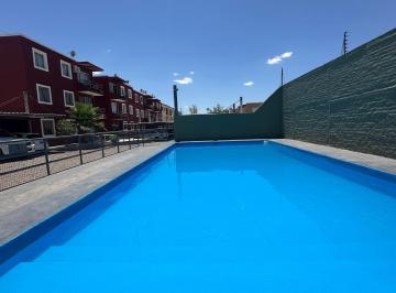 Departamento de 5 ambientes, Guaymallén · Amplio Depto con Cochera