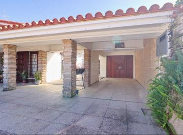 Casa · 468m² · 6 Ambientes · 2 Cocheras · Venta Casa Atlántida Sur,5 Dorm. 4 Baños